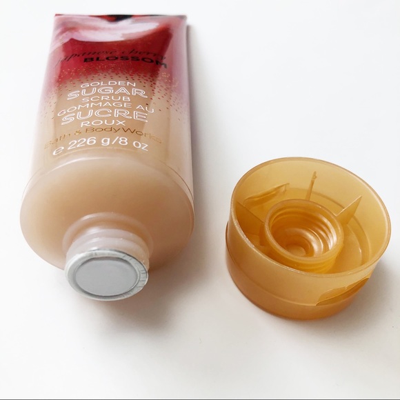 Bath & Body Works Japanese Cherry Blossom Golden Sugar Scrub 8 oz NWT - Picture 6 of 6